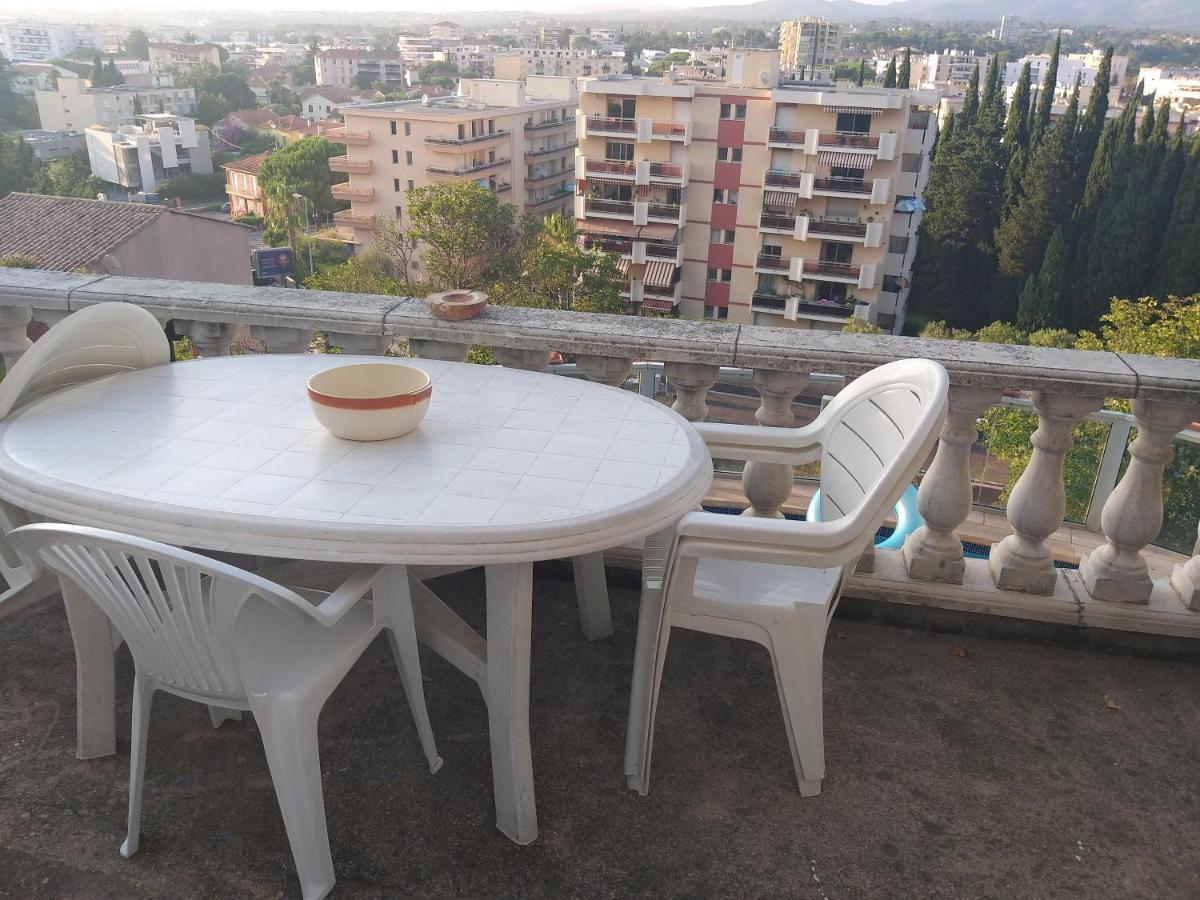 Ravissant Appartement Saint-Raphael Piscine מראה חיצוני תמונה